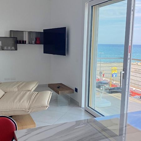 Mare Blu Apartman Ventimiglia Kültér fotó
