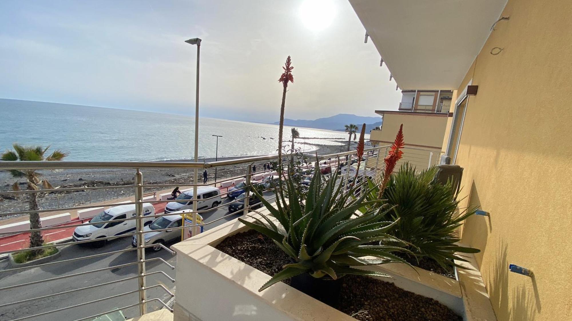 Mare Blu Apartman Ventimiglia Kültér fotó
