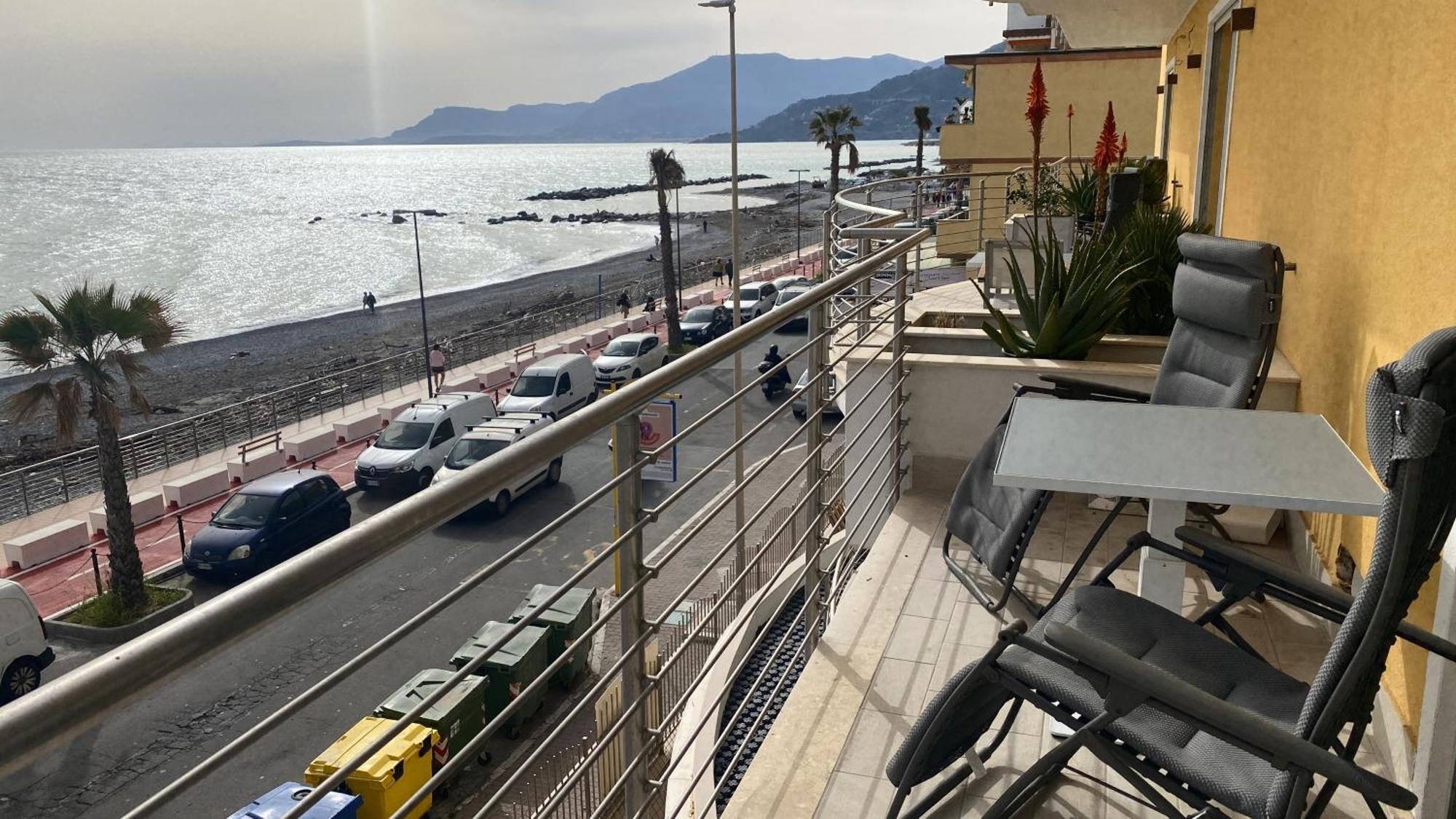 Mare Blu Apartman Ventimiglia Kültér fotó